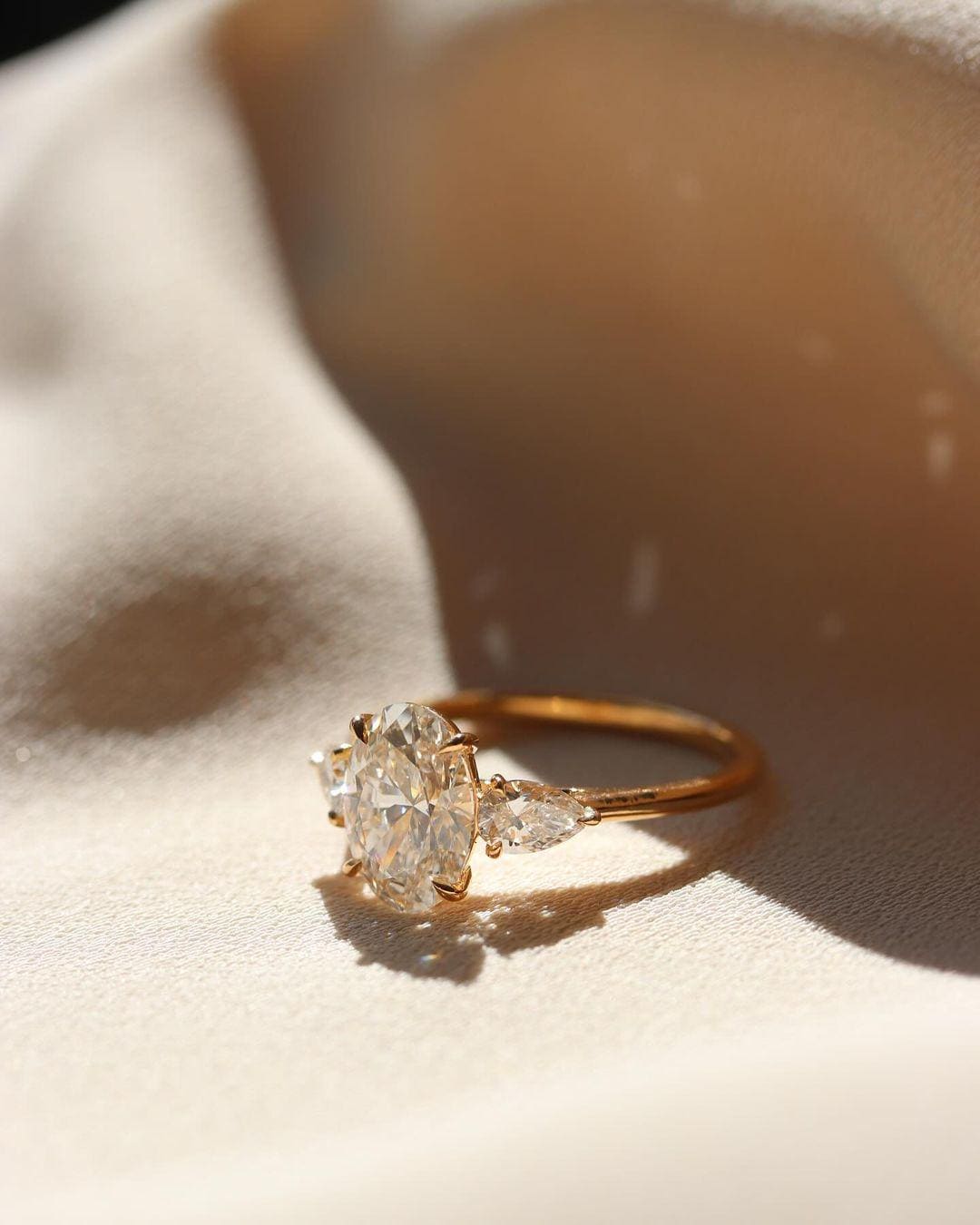 Vintage 2 CT Oval Cut Moissanite Three Stone Ring, Side Pear Moissanite, Oval Engagement Ring, Unique Wedding Ring, Anniversary Gifts/Ring - AuraJewelsCA