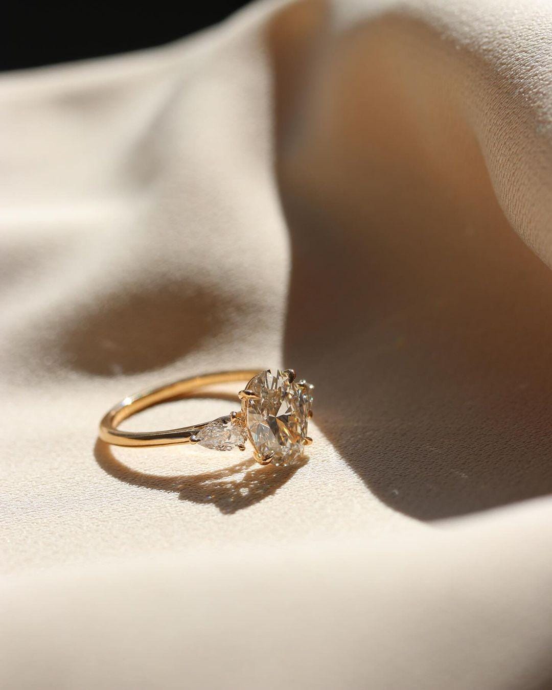 Vintage 2 CT Oval Cut Moissanite Three Stone Ring, Side Pear Moissanite, Oval Engagement Ring, Unique Wedding Ring, Anniversary Gifts/Ring - AuraJewelsCA