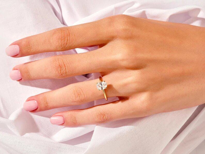 1 CT - 1.5 CT - 2 CT Oval Cut Moissanite Engagement Ring / 14k Solid Gold Engagement Ring / 4-Prong Solitaire Oval Moissanite Ring - AuraJewelsCA