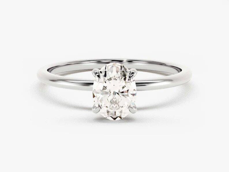 1 CT - 1.5 CT - 2 CT Oval Cut Moissanite Engagement Ring / 14k Solid Gold Engagement Ring / 4-Prong Solitaire Oval Moissanite Ring - AuraJewelsCA
