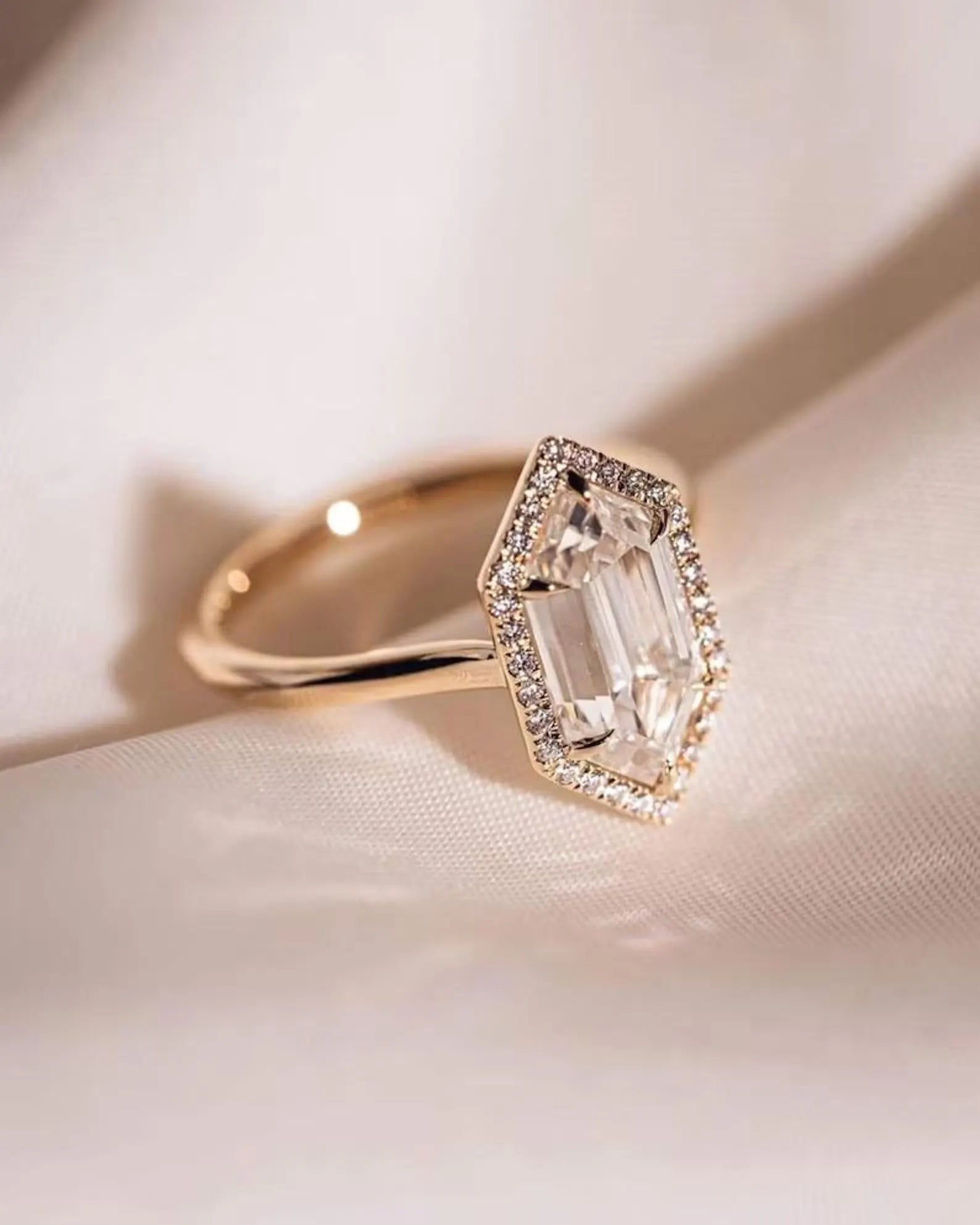 Translation missing: en.Hexagon Cut Rings: Hexagon Cut Rings