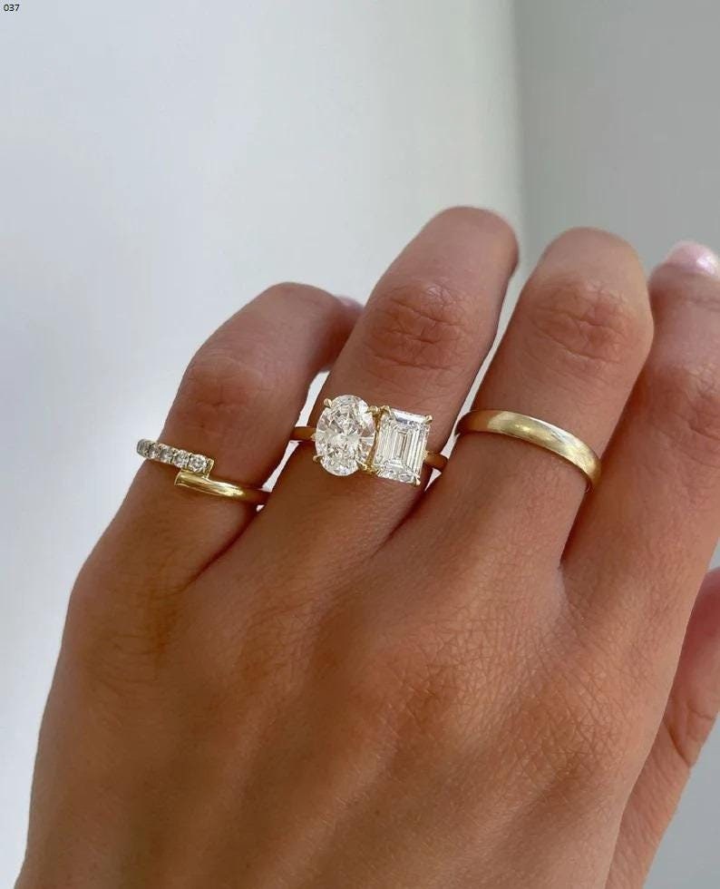 18k Solid Gold Toi Et Moi Wedding Ring, Emerald and Oval Cut Moissanite Two Stone Engagement Ring, Double Stone Ring, Anniversary Gifts/Ring