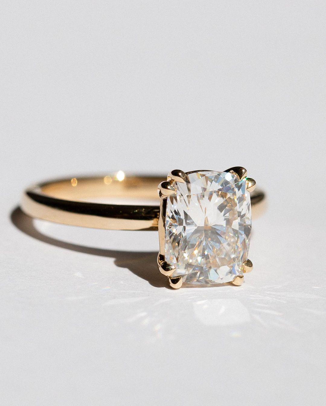 Art Deco 3.50 CT Elongated Cushion Cut Solitaire,14k Solid Yellow Gold,Engagement Ring,4 Double Claw Prongs,1.8 MM solitaire Band,In Fashion