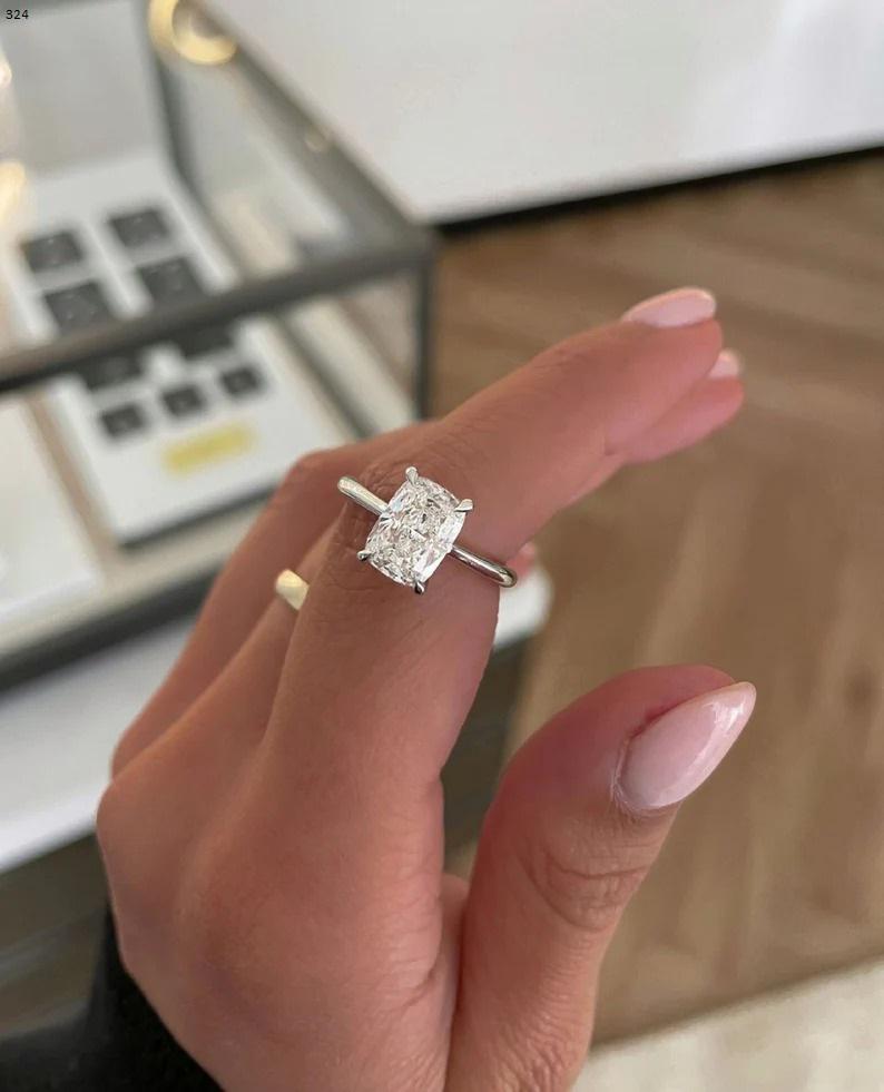 Elongated 3 CT Cushion Cut Moissanite Engagement Ring Hidden Halo Wedding Ring Cathedral Set Solitaire Wedding Ring Anniversary Gifts/Ring